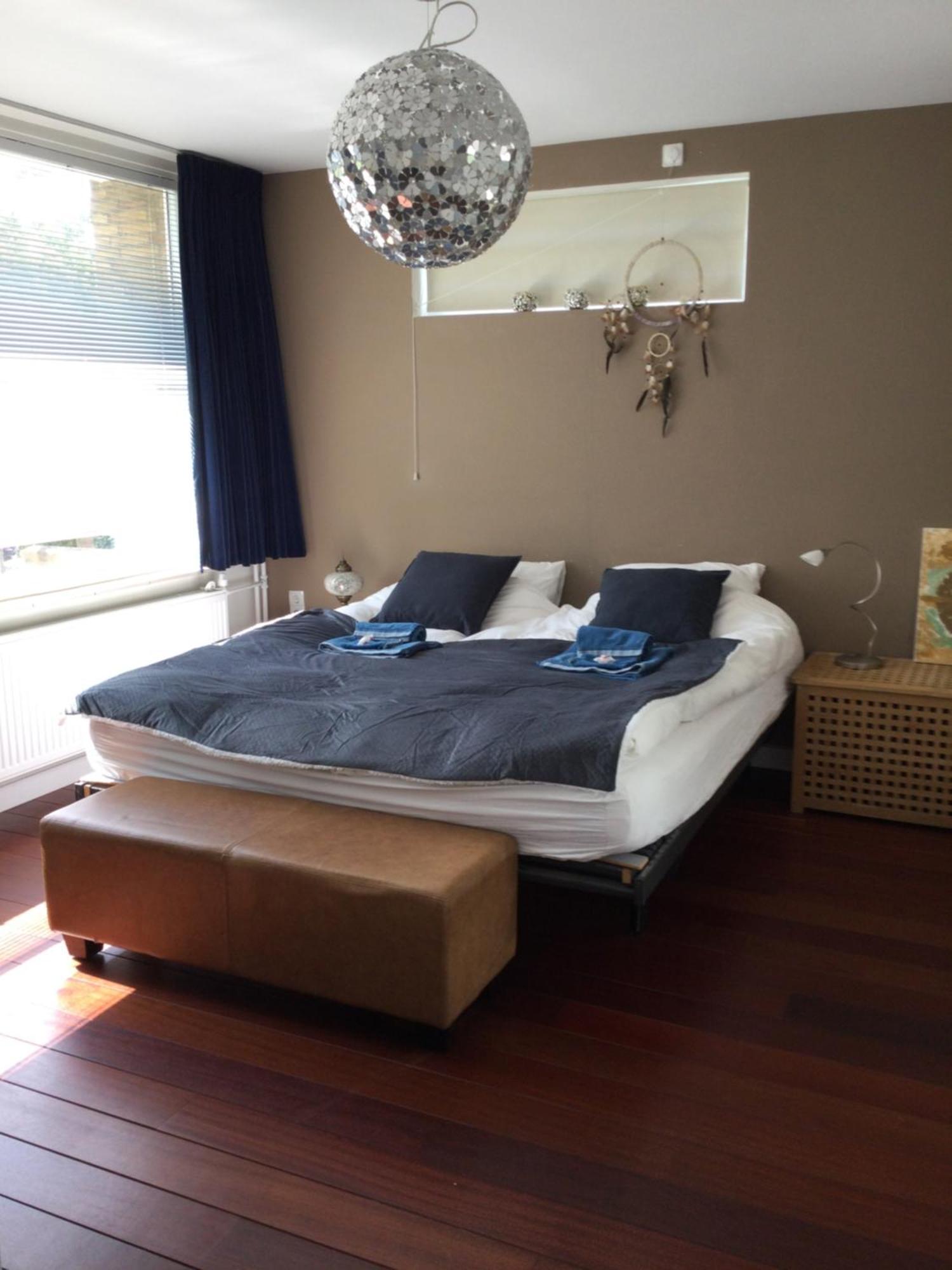 Villa Cosy Central Incl Jacuzzi Near Trainstation, Beach And City Heemstede Exterior foto
